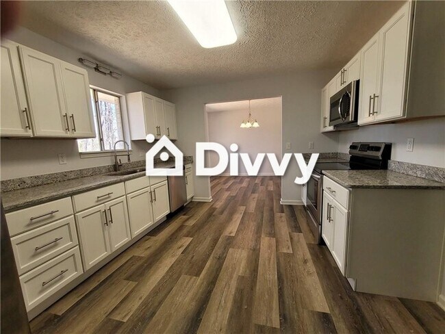 Building Photo - 2734 Noahs Ark Rd
