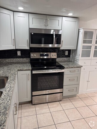 Building Photo - 12808 College Hill Dr