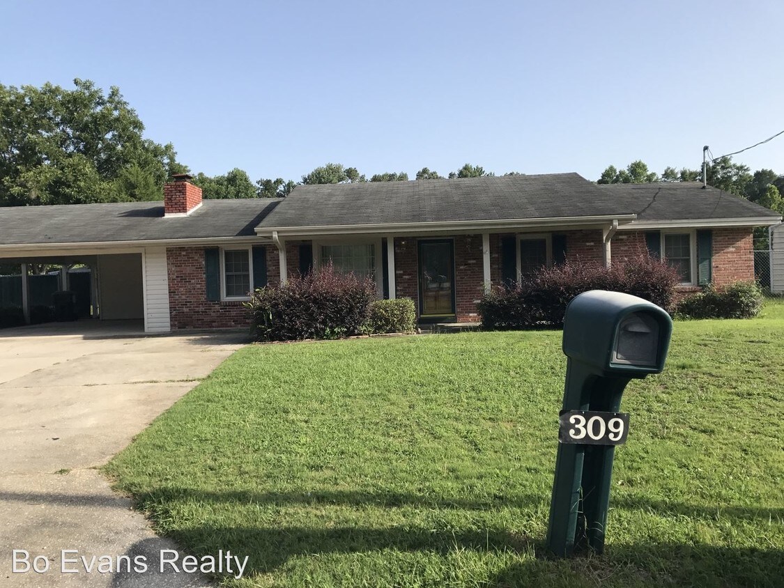 Primary Photo - 4 br, 2 bath House - 309 Gunter Ct