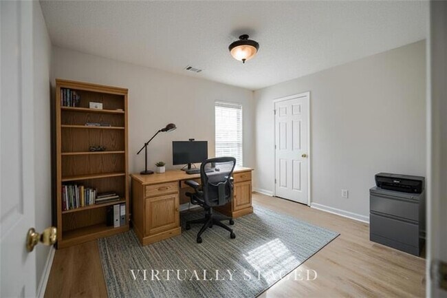 Foto del edificio - 1570 Swan Valley Ct