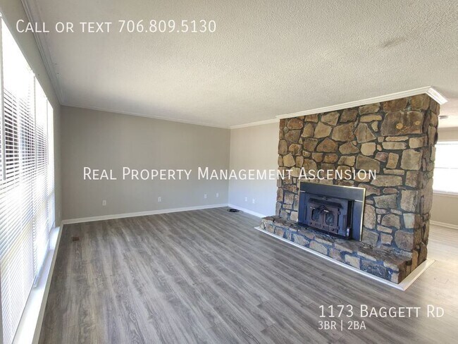 Building Photo - 3 Bed, 2.5 Bath in Ringgold - Two Car Garage
