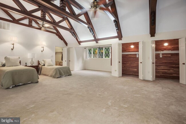 Building Photo - 7114 Wolf Den Rd