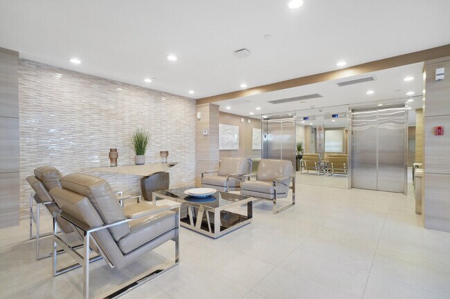 Foto del edificio - 2727 N Ocean Blvd