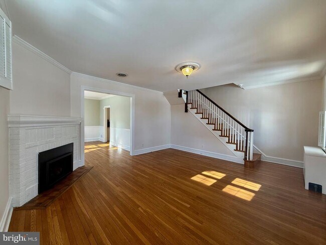 Building Photo - 1401 N Grant Ave