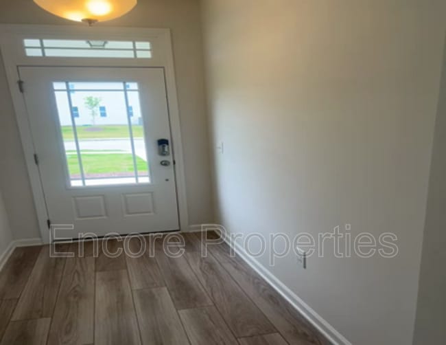 Building Photo - 747 Amarra Dr