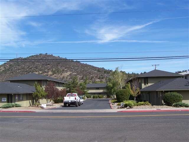 Foto principal - 1110 S Oregon St