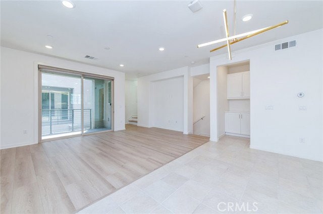 Building Photo - 173 Cadence