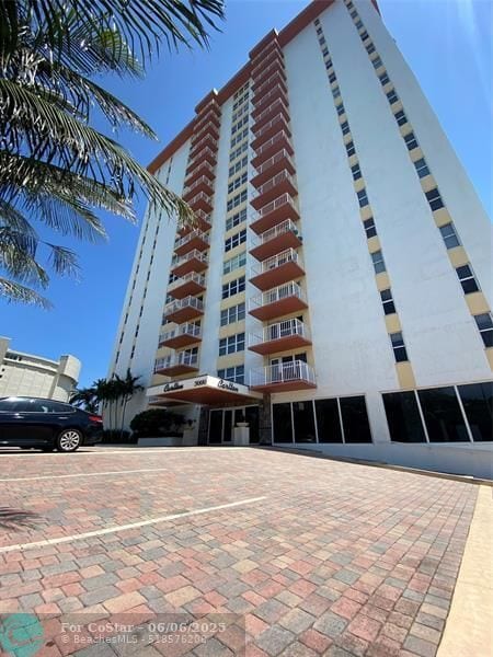 Foto principal - 3000 E Sunrise Blvd