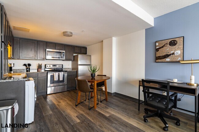 Foto del edificio - 50 Morgan St N