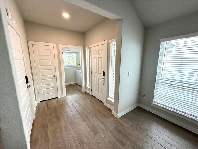 Foto del edificio - 159 Appleberry Ln