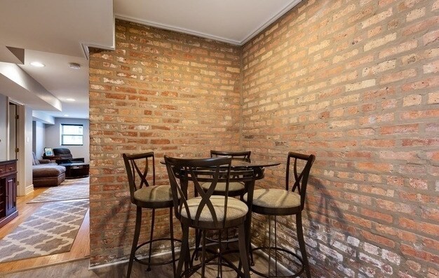 Foto del edificio - 5061 N Kenmore Ave