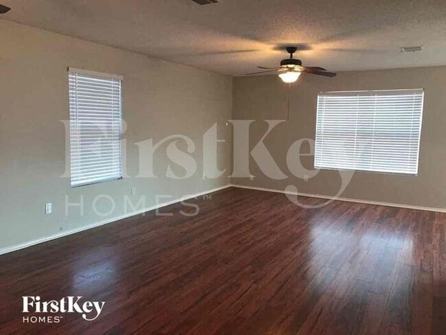 Building Photo - 3356 Mojave Dr