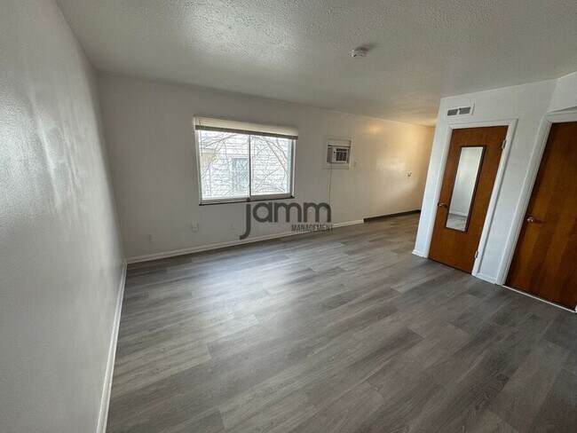 Building Photo - 4201 Rocky River Dr