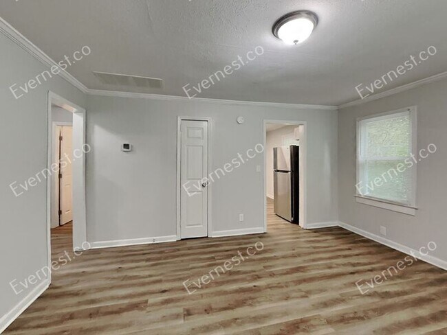 Foto del edificio - 2168 Rexford Dr