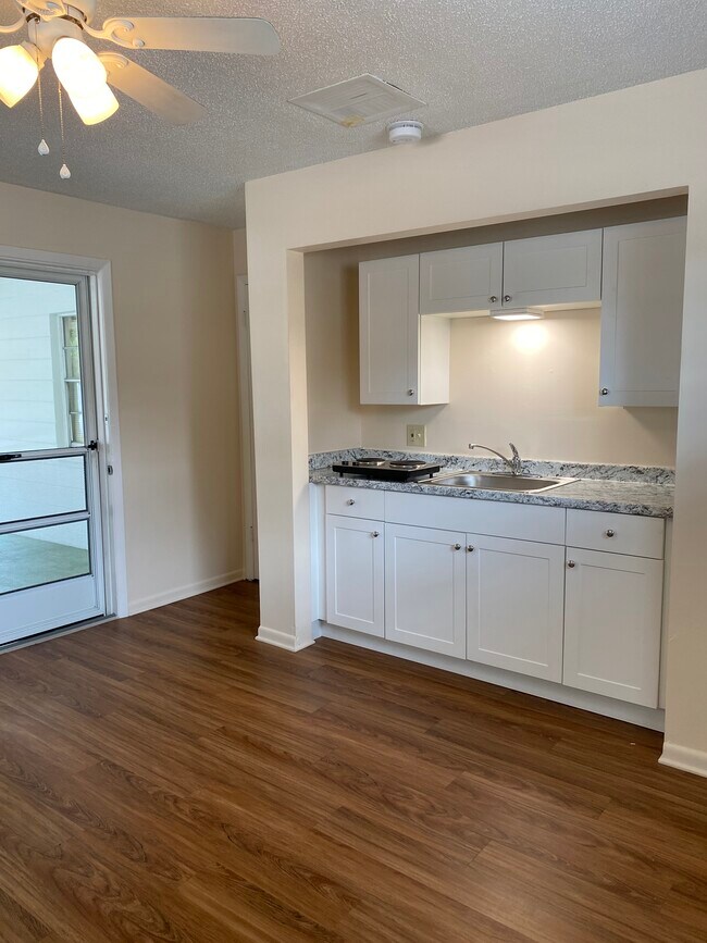 Foto del edificio - 6770 49th Ave N