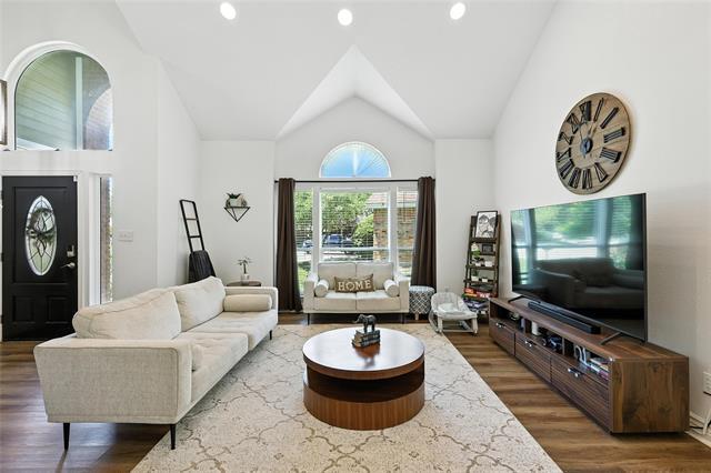Building Photo - 601 Summer Hill Ct