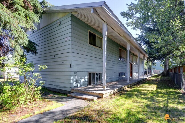Foto del edificio - 1121 Latouche St
