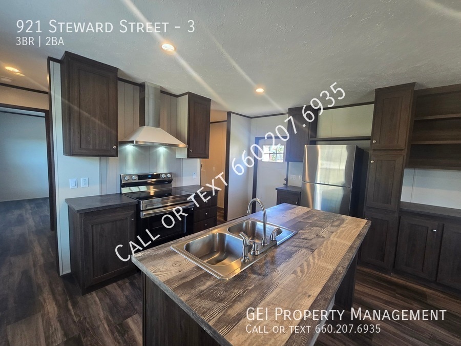 Foto principal - 921 Steward St