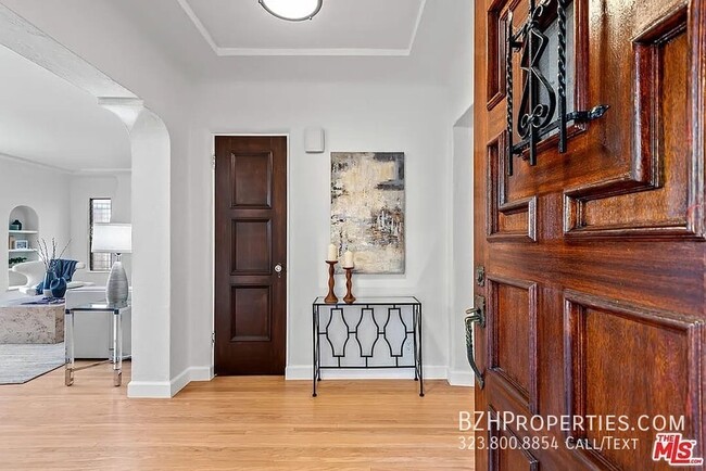 Foto del edificio - Charming Duplex in McCarthy Circle – Class...