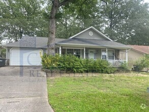 Building Photo - 103 Shady Oak Dr