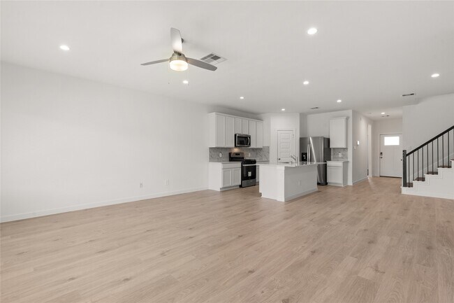 Foto del edificio - 31711 Farlam Farms Trl