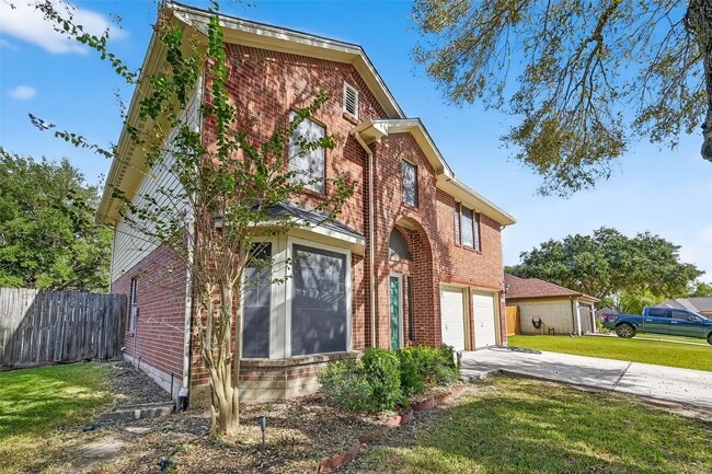 Building Photo - 7115 Renfro Dr