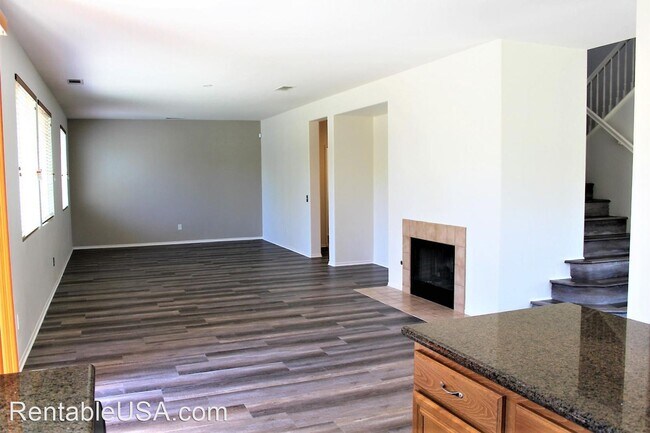 Foto del edificio - 3 br, 3 bath House - 28883 Sunburst Dr