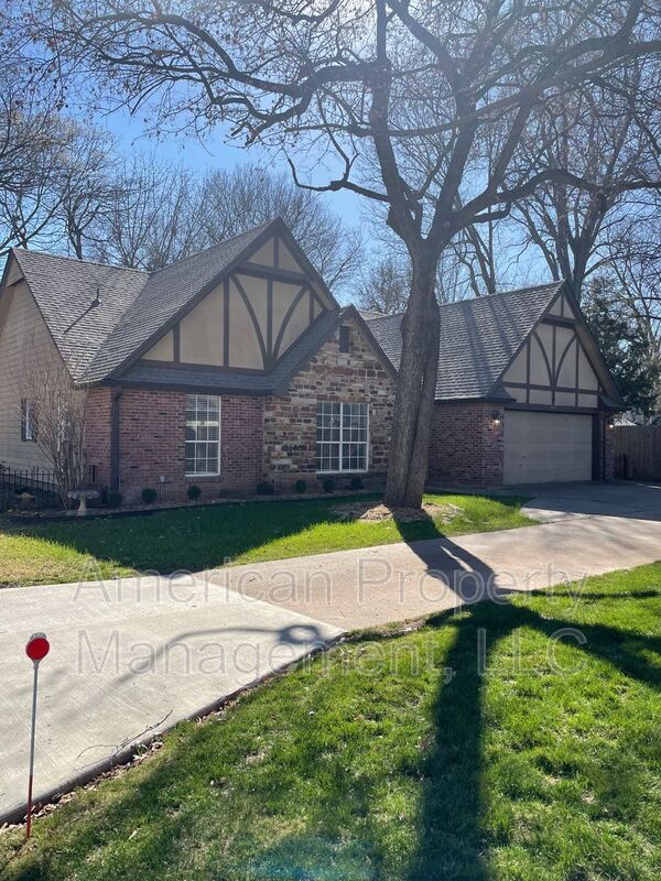 Foto del edificio - 5512 Columbia Ct