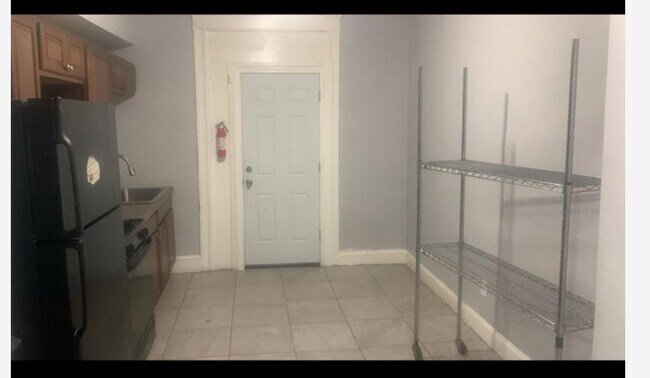 Foto del edificio - 3511-3511 Powhatan Ave