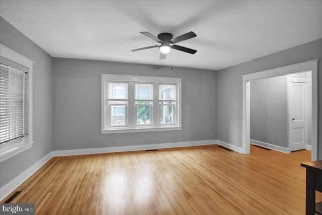 Building Photo - 23 Trebor Pl