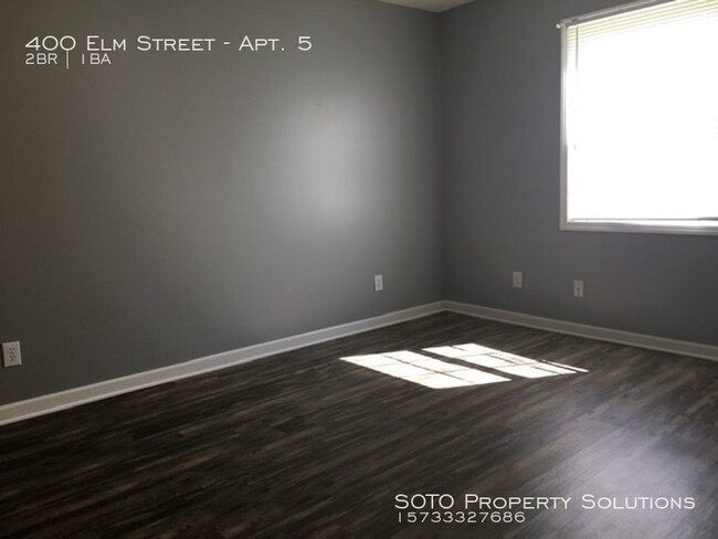 Building Photo - Scott City, Updated, Main Level Apartment