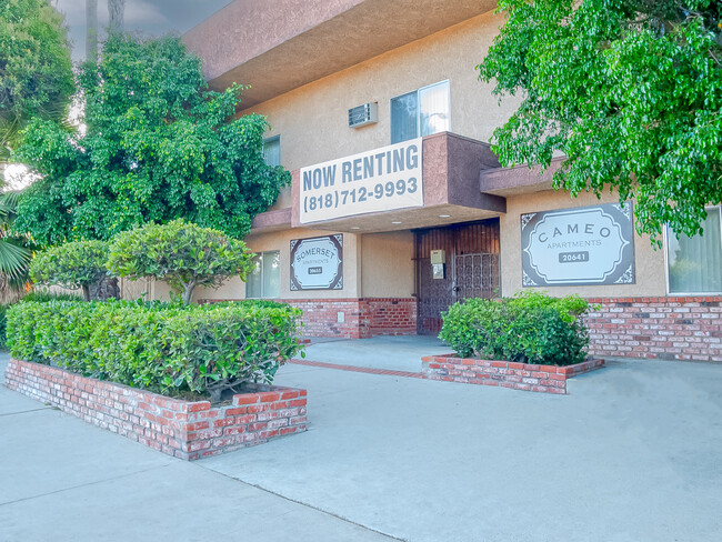 Building Entrance - Cameo Somerset Apartments