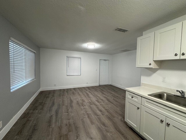 Building Photo - 18 Ave. Villas LLC