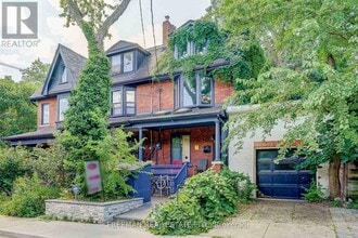 Building Photo - 21 Wells St