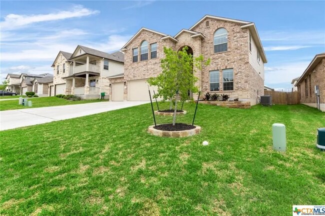 Foto del edificio - 1127 Juneberry Pk Dr