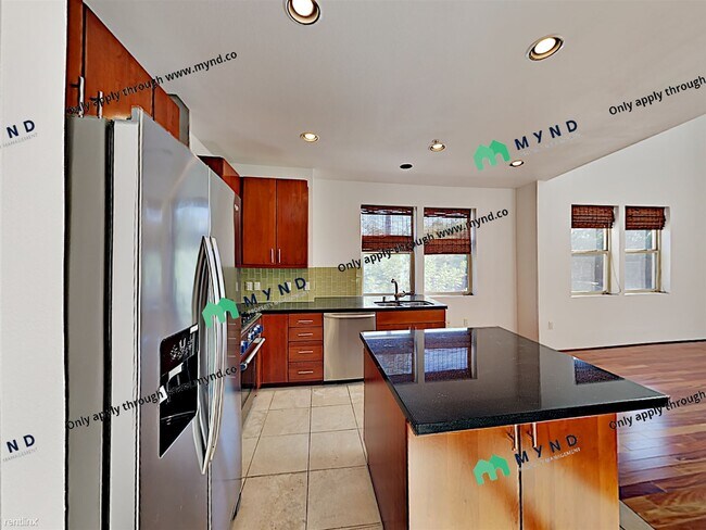 Building Photo - 2025 S St
