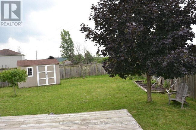 Photo du bâtiment - 132 Henhoeffer Crescent