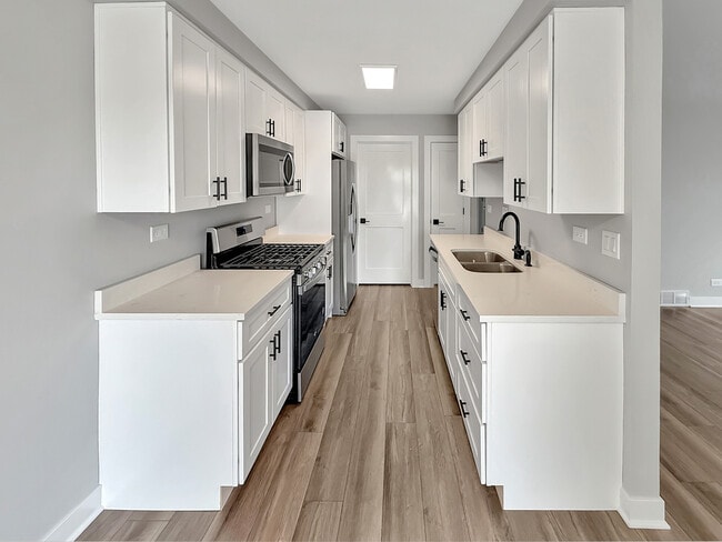 Building Photo - 145 Spuhler Dr