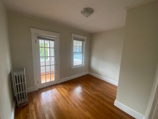 Building Photo - 21 Everdean St