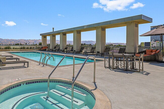 Foto del edificio - 360 Residences