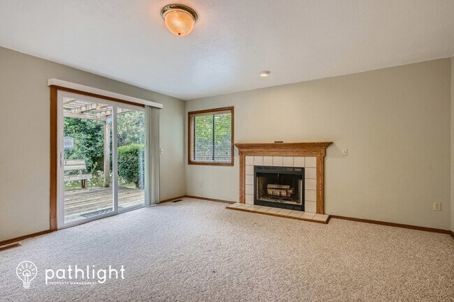 Building Photo - 205 Spring Place, Enumclaw, WA, 98022