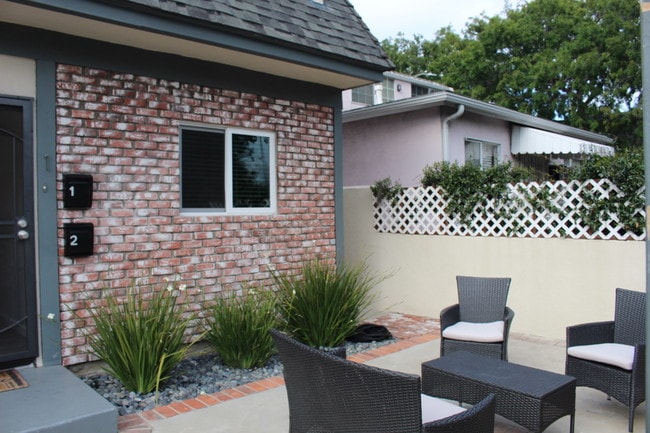 Outdoor Lounge Area - 9703 National Blvd