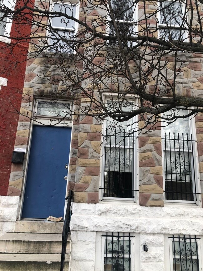 Building Photo - 2221 E Preston St
