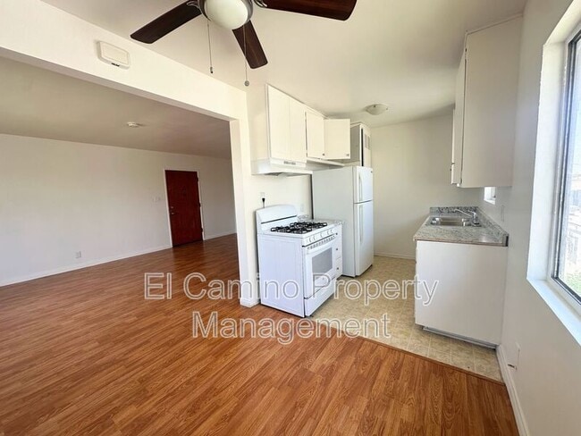 Building Photo - 9435 Harvard St