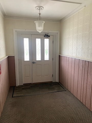 Building Photo - 20 Coral Ave