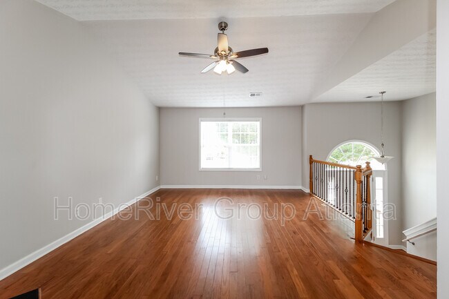 Building Photo - 810 Tucker Trail