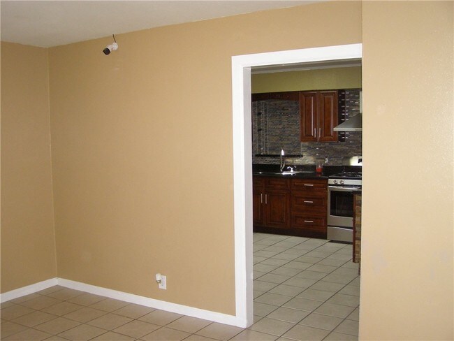 Building Photo - 1100 Prairie Trail