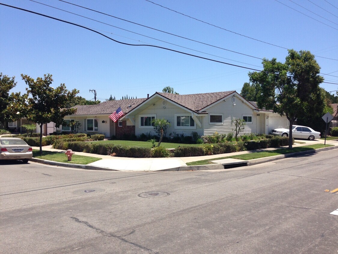 Foto principal - 508 E Grove Ave
