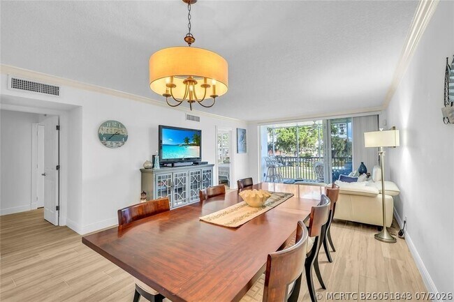 Foto del edificio - 3150 NE 48th Ct