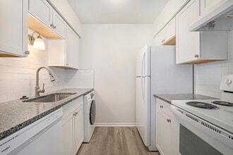 Building Photo - Arbor Village Apartments